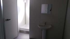 ensemble-bungalows-sur-mesures-interieur-sanitaires