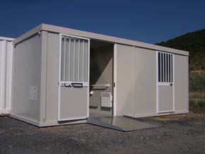 rampe-sanitaire-PMR-sur-mesures-2wc-1douche-1urinoir