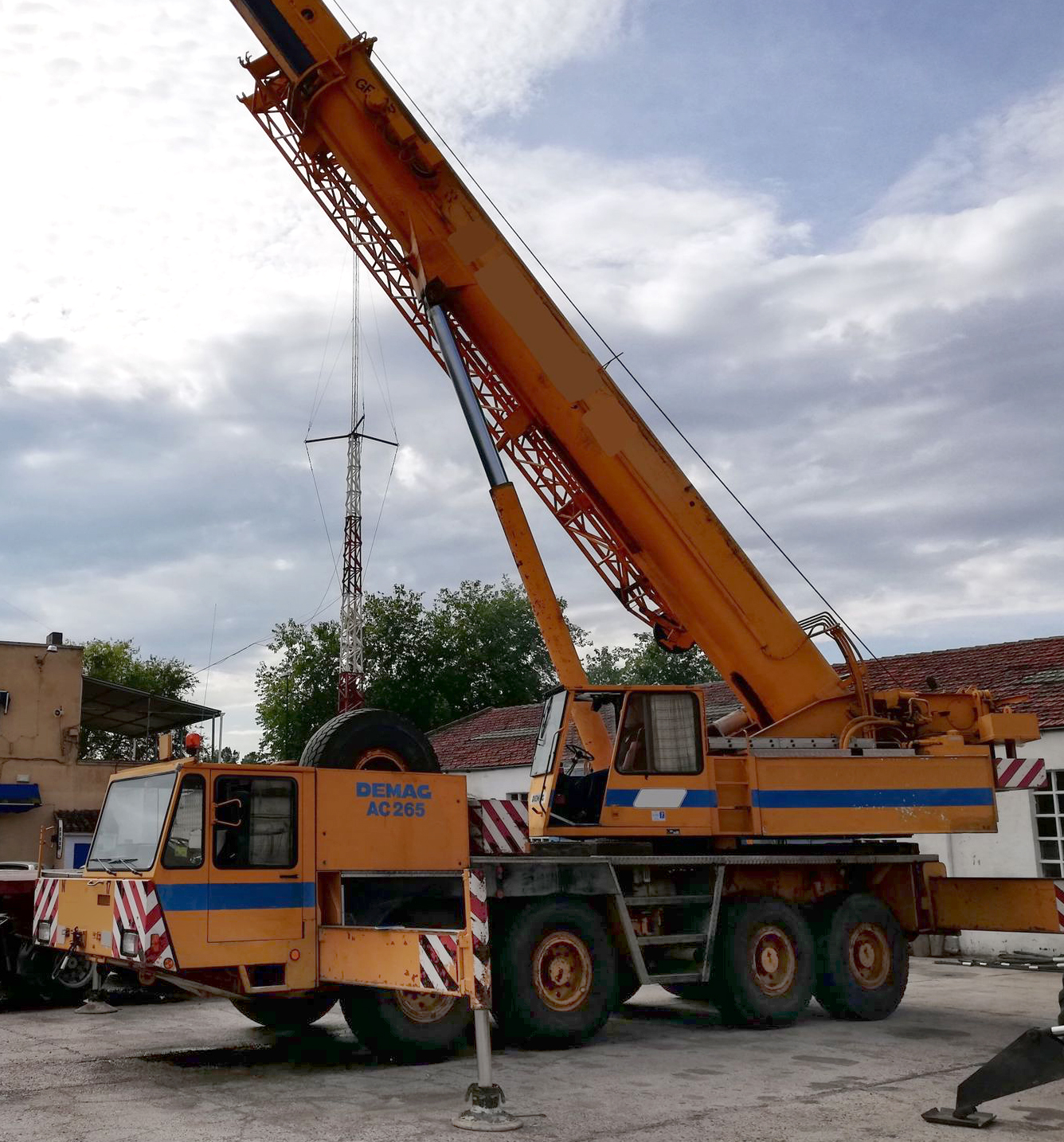 Grues Demags003