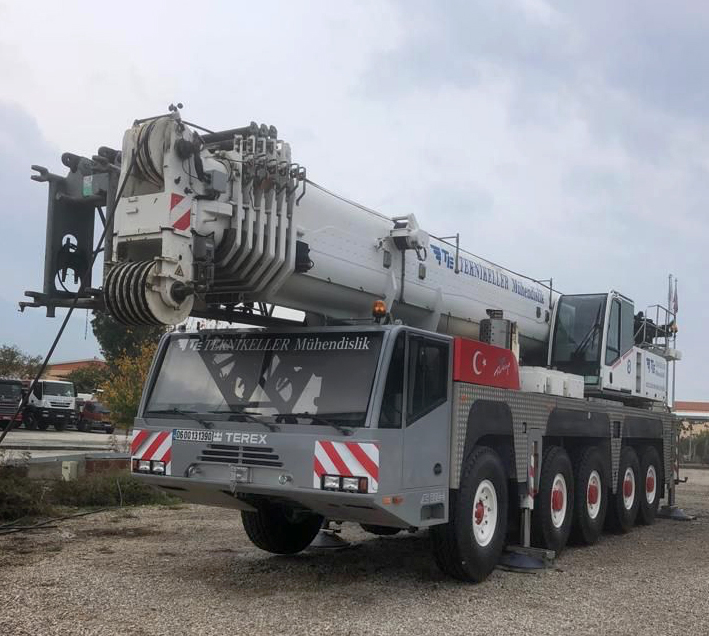 Grues Demags004