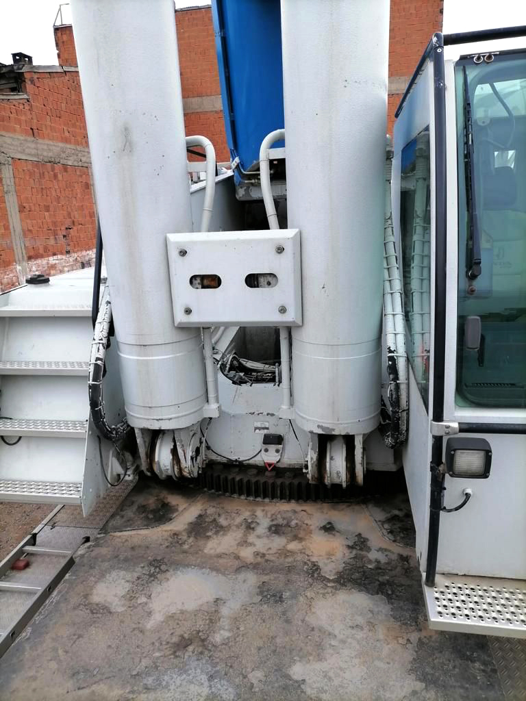 LIEBHERR LTM-010
